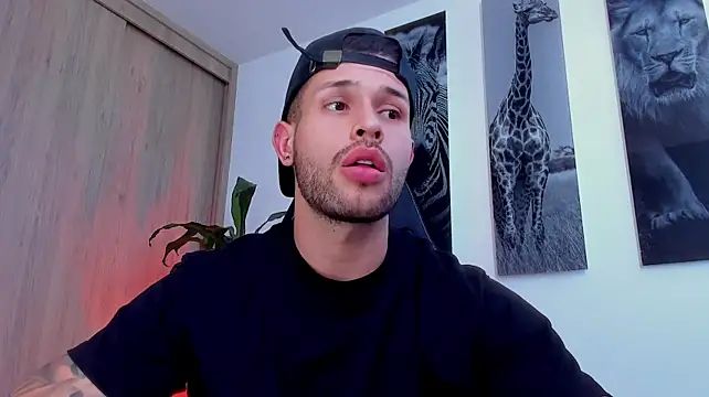 Santos_ramirez1's Live XXX Chat