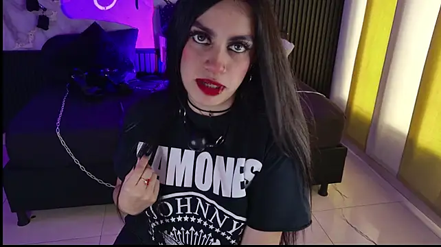 Cris_BDSM Chat XXX in diretta
