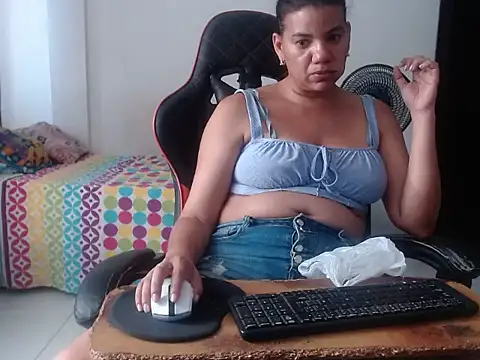 Adriana_0312n Live XXX chat