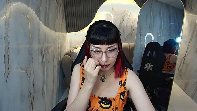 Chat XXX en directo de Ravenn_r