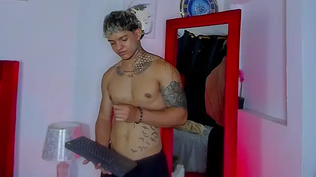 Chatroom XXX en direct de Noah__Browm