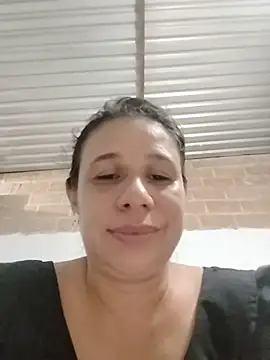 Chat XXX ao vivo de MIA-LARIOS