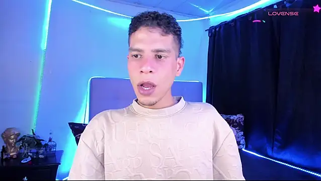 Ethan_Boyy's Live XXX Chat