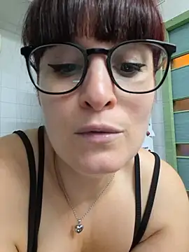-kokoro- Adlı Modelin Canlı XXX Sohbeti