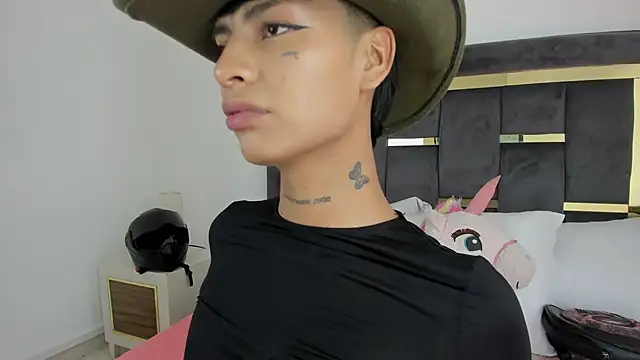Exotic__Apriln Live XXX chat