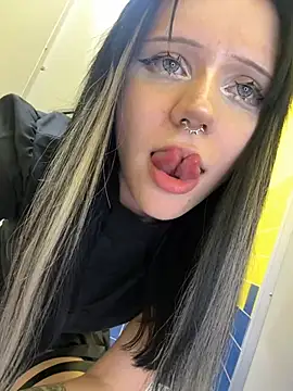 sukidaa Live XXX-chat