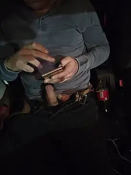 צ'אט XXX בשידור חי של Guapo007sexy