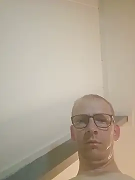 sexmenlion webcam show