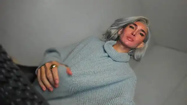 MistressNextDoor_'s Live XXX Chat