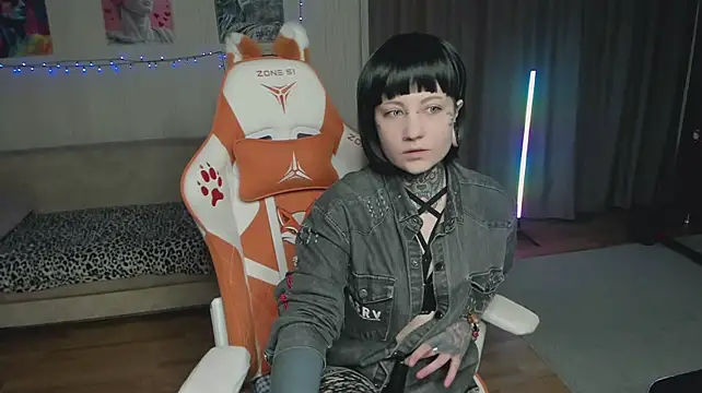 acid_trip1l Chat XXX live