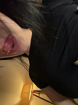 Chatroom XXX en direct de ChloeeCoxx