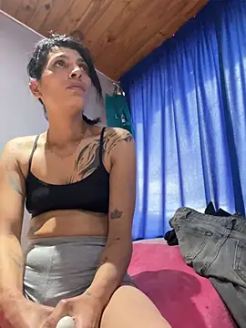 ImCrazzy Adlı Modelin Canlı XXX Sohbeti
