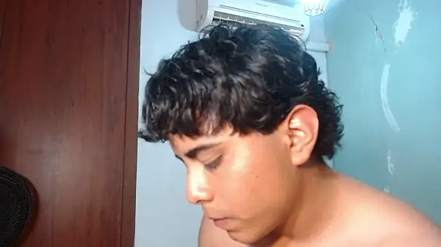 Chat XXX ao vivo de stefano_piero