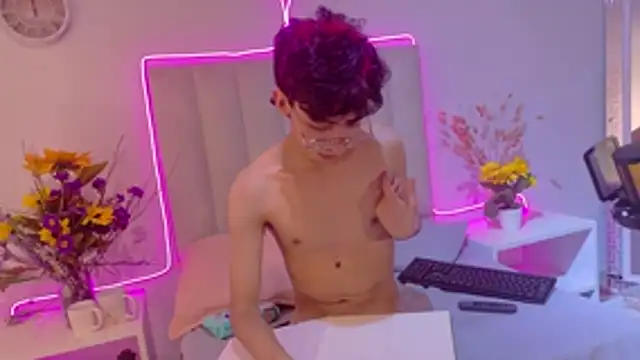 Twink_Sebas7 élő XXX-chatje