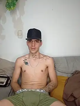 Chat XXX en directo de MaxHornyLatin