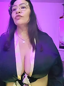 esmeralda_milf's Live XXX Chat