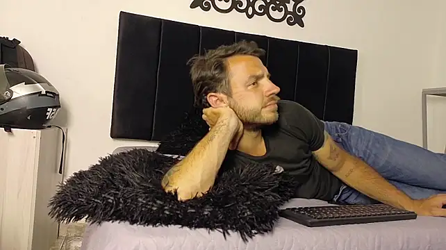 XXX chat uživo modela Santhiago_Jonnes