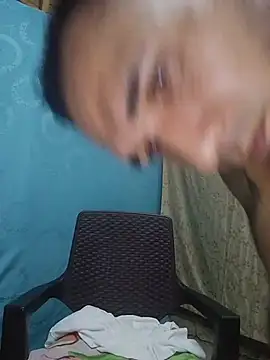 junior_926 – Naživo XXX chat