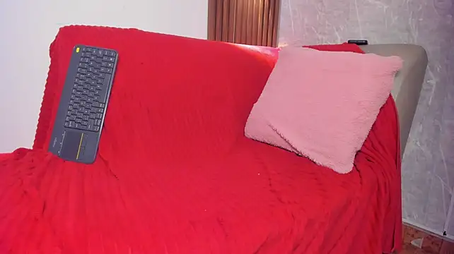 Miks_stone1's Live XXX Chat