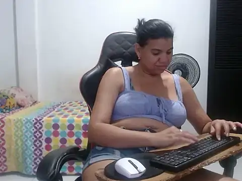 Adriana_0312's Live XXX Chat