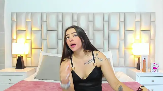 paola_katy_dicks 라이브 XXX 채팅