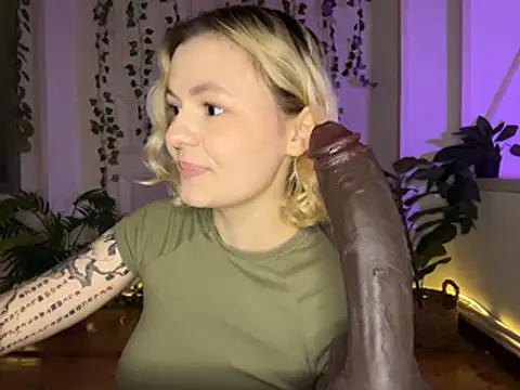 MoonIvy_ Live XXX Chat