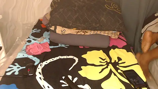 QueenShelly03's Webcam Show