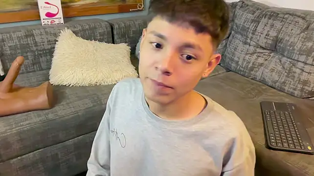 Andy_Belier23 Obrolan Langsung XXX