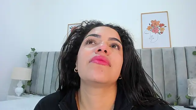 Umarani_'s Live XXX Chat