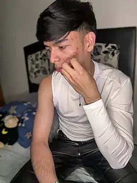 XXX chat uživo modela The_Conquer