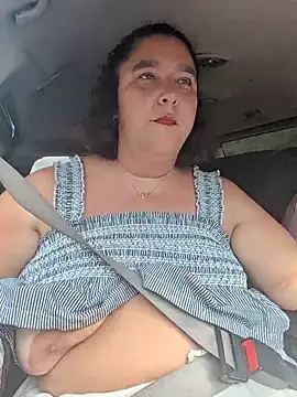 lil-gemini-hippy's Live XXX Chat