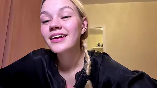 MiaCashe's Live XXX Chat