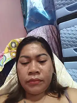 SweetChubbyMommy_02's Live XXX Chat