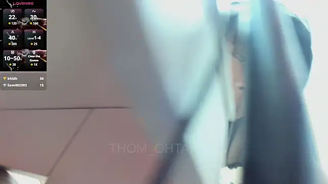 צ'אט XXX בשידור חי של Thom_Ohtani