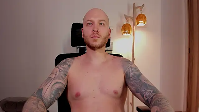 عرض كام Adam_Meyer10