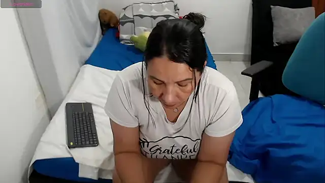 Czat XXX na żywo – LAURA_Foxht
