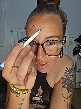 Chat XXX en directo de Lindsay_00off
