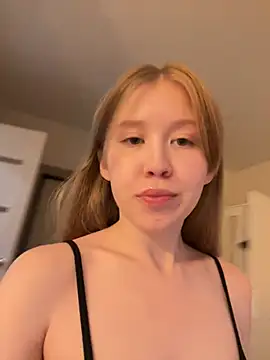 Evie_Wayne Chat XXX live