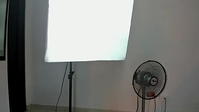 Chat XXX ao vivo de Exotic__April