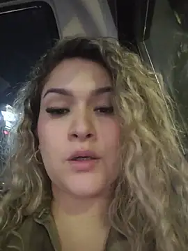 צ'אט XXX בשידור חי של Sara_smiiith211