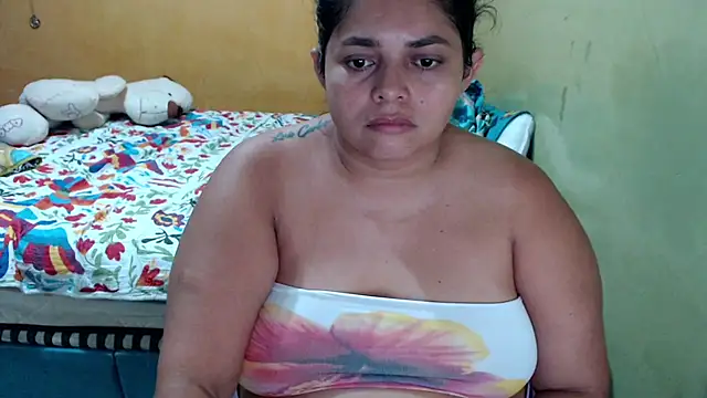 yulieth_bbw Adlı Modelin Canlı XXX Sohbeti