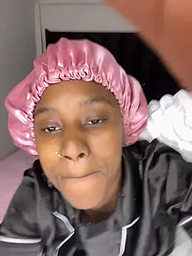 Sirah1's Live XXX Chat