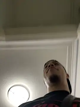 AlphaMasterXxx 라이브 XXX 채팅