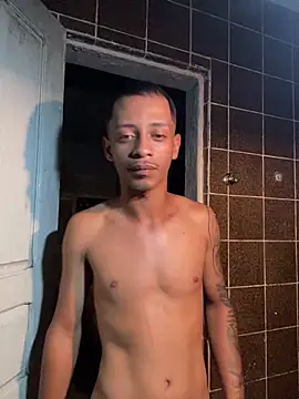 Liiraa01 Obrolan Langsung XXX