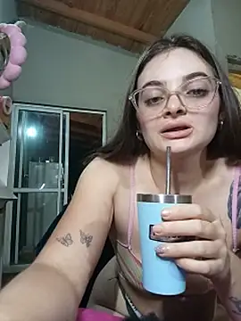 Emmacut's Live XXX Chat