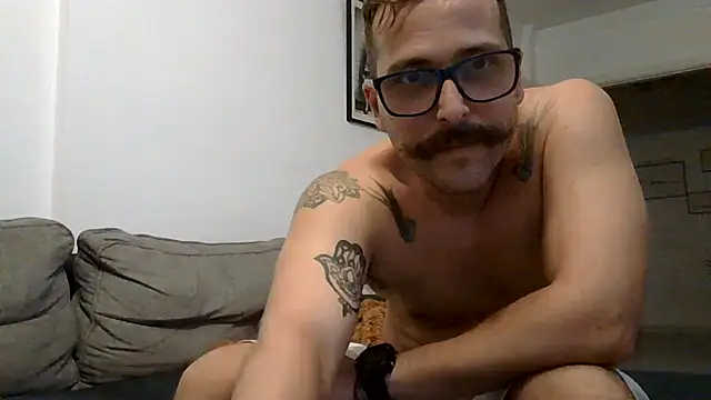 yanick931 Webcamshow