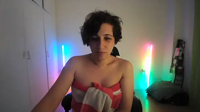 HoneyValentine: διαδικτυακό σόου στην κάμερα