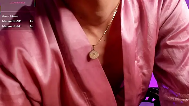 XXX chat uživo modela Alexxus_Smith