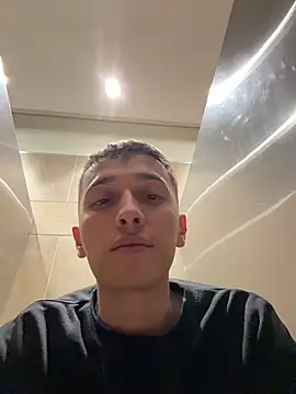 Thiago_Jones1 Chat XXX in diretta