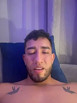 Chat +18 de liam_bronw ao vivo